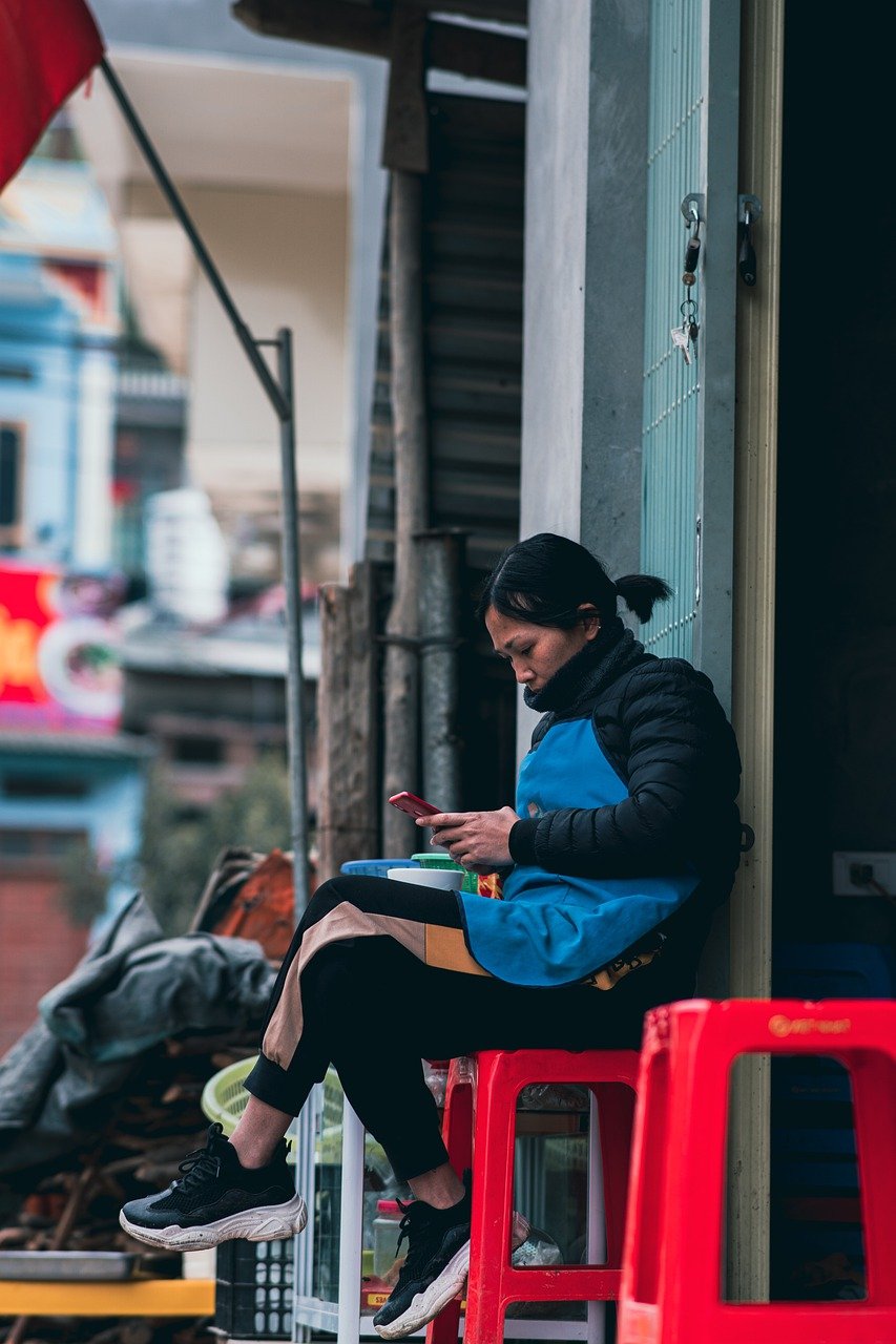 woman, shopping market, lifestyle, marketplace, people, people, people, people, people, people